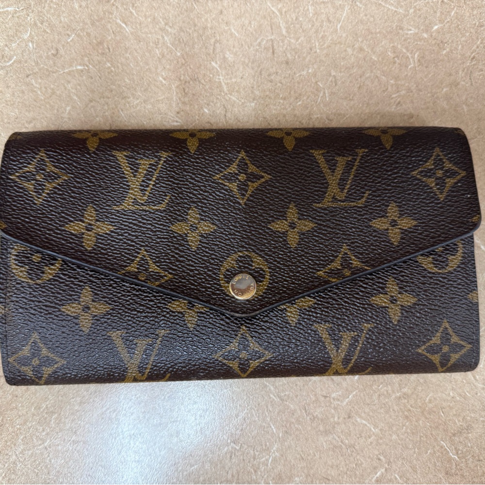 Louis Vuitton Sarah Wallet
